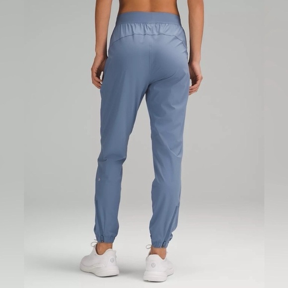 Lululemon Adapted State High Rise Jogger Pants Oasis Blue Size 14 NWT - Picture 2 of 10